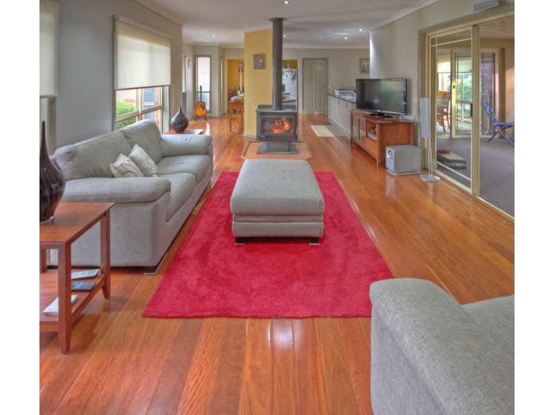 2/22 Schooner Tce, Paynesville VIC 3880