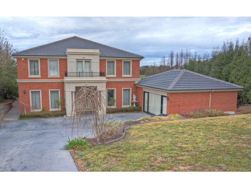 16 The Backwater, Eastwood VIC 3875
