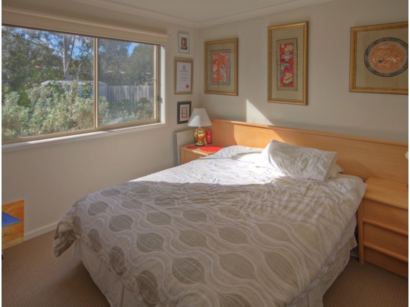 13 Lisa Ct, Raymond Island VIC 3880