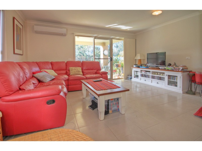 13 Lisa Ct, Raymond Island VIC 3880
