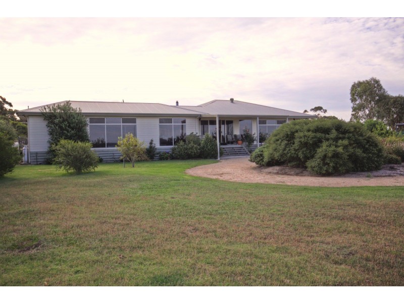 100 Rivermouth Rd, Eagle Point VIC 3878