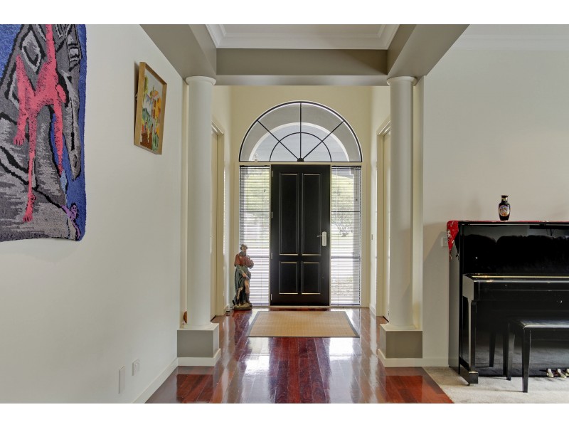 38 Langford Pde, Paynesville VIC 3880