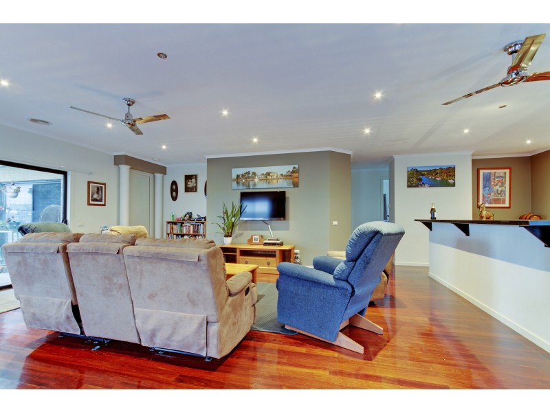 38 Langford Pde, Paynesville VIC 3880