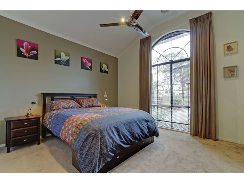 38 Langford Pde, Paynesville VIC 3880