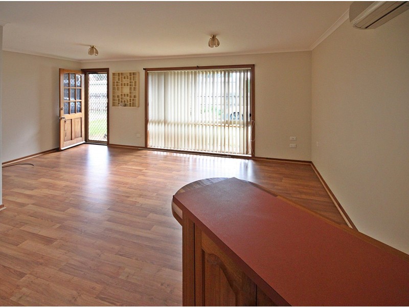 2/103 Main Rd, Paynesville VIC 3880