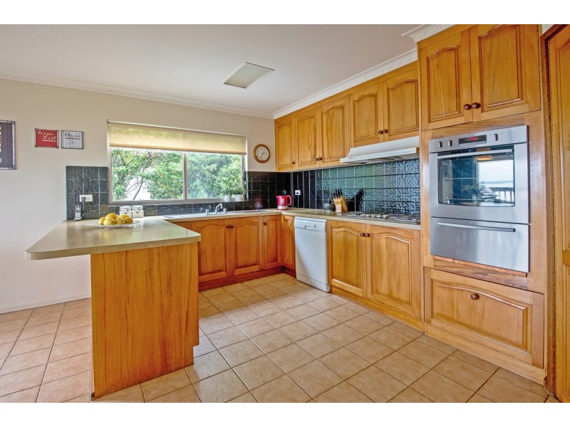 45 Fullarton Dr, Paynesville VIC 3880