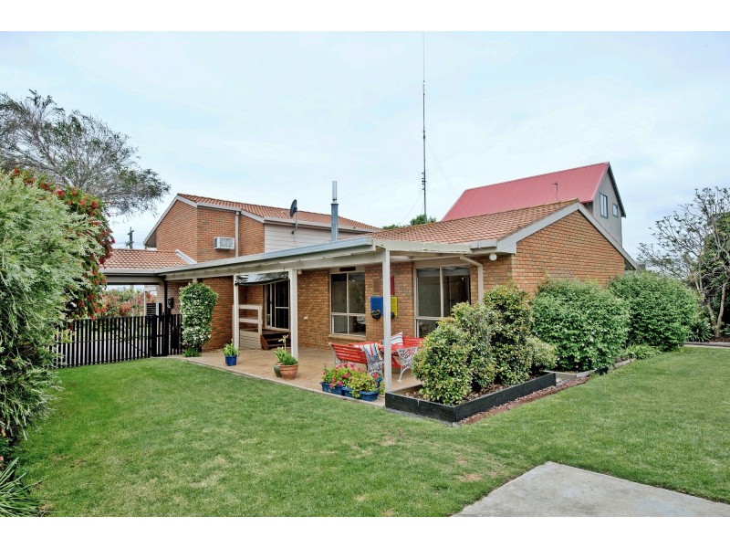 45 Fullarton Dr, Paynesville VIC 3880