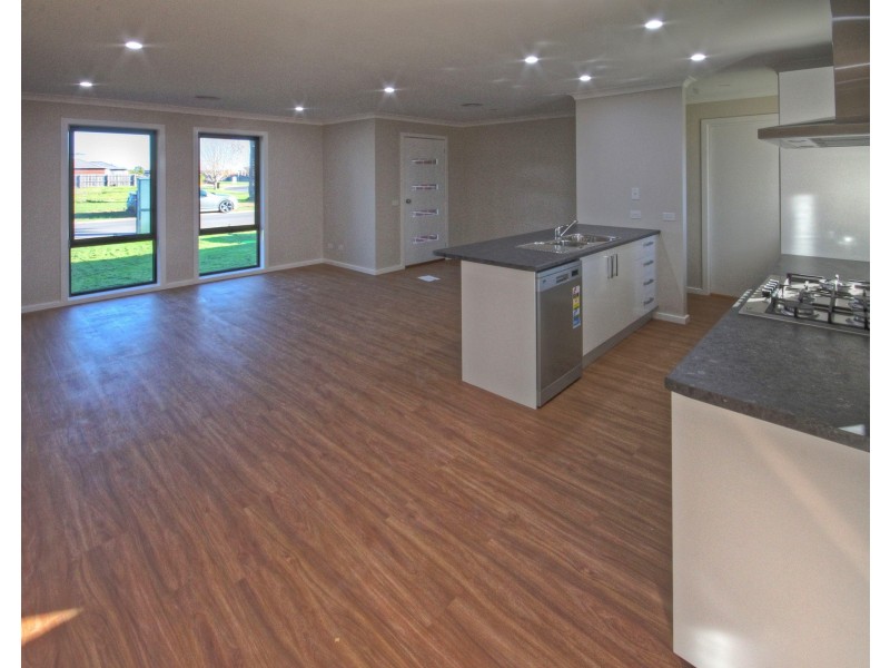 1 Palm Ave, Paynesville VIC 3880