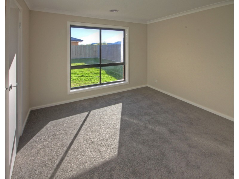 1 Palm Ave, Paynesville VIC 3880