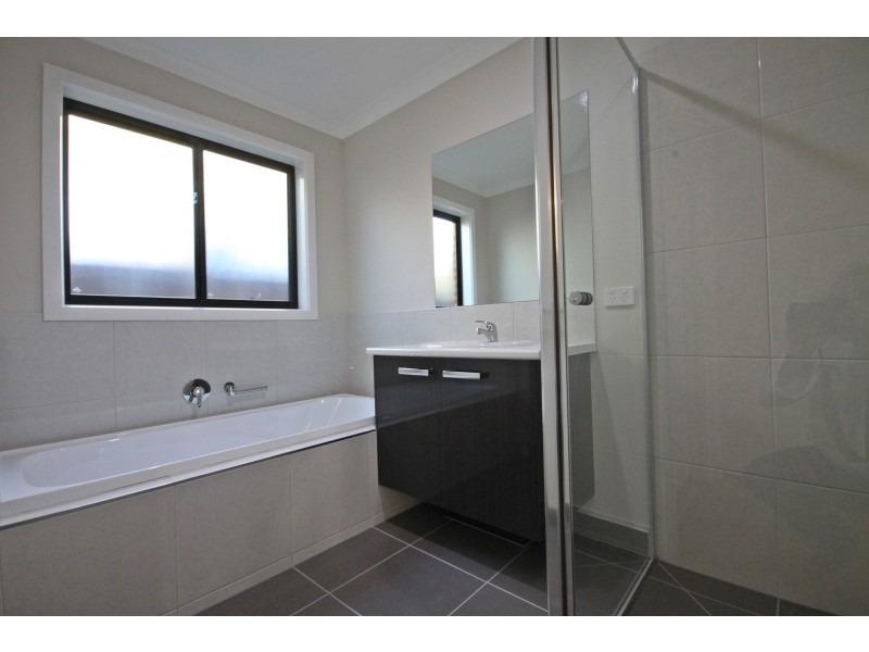 1 Palm Ave, Paynesville VIC 3880