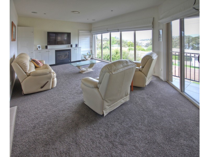 182 Newlands Dr, Paynesville VIC 3880
