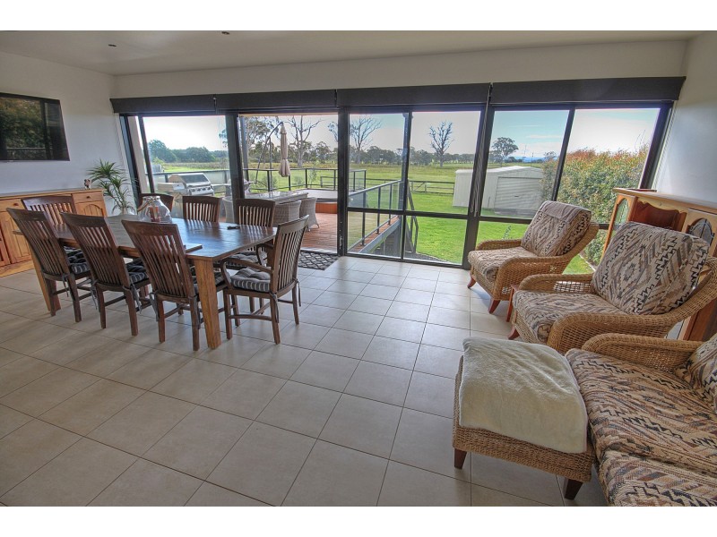 182 Newlands Dr, Paynesville VIC 3880
