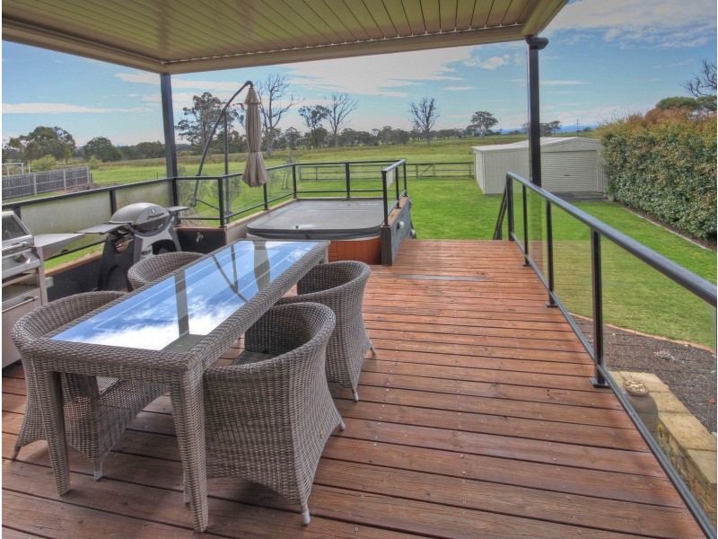 182 Newlands Dr, Paynesville VIC 3880