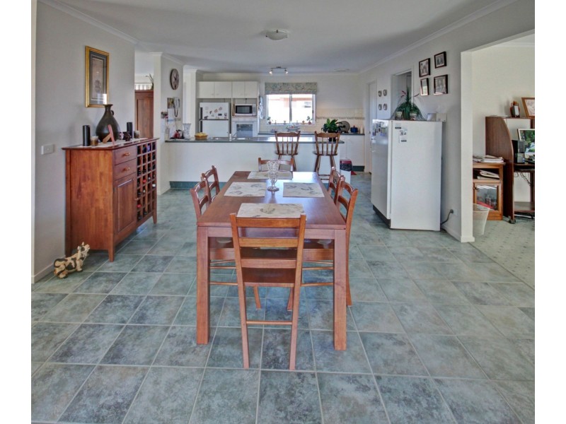 7 Landfall Ave, Newlands Arm VIC 3875