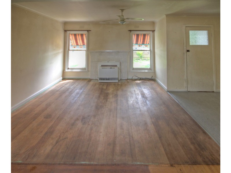 57 Doherty St, Bairnsdale VIC 3875