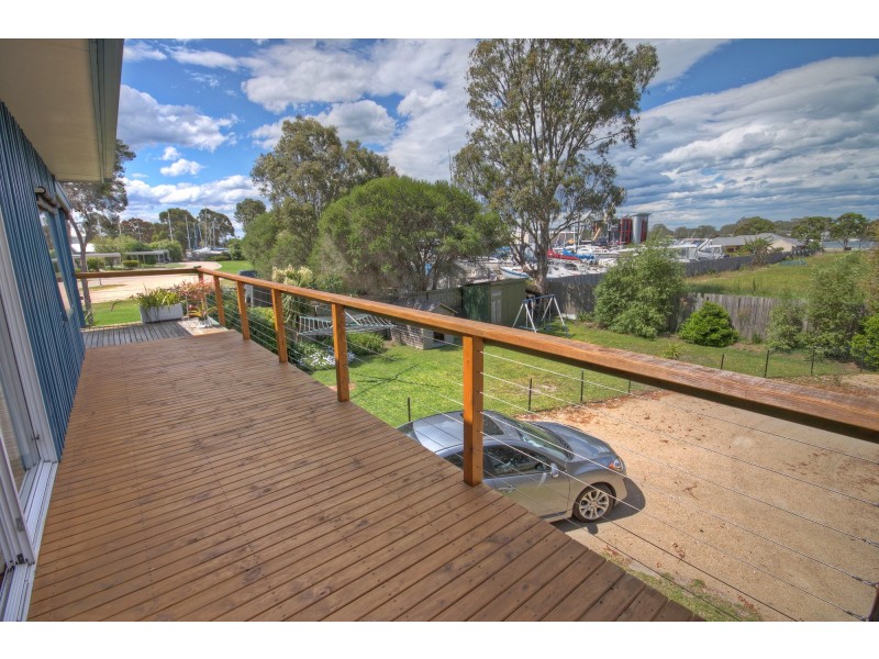 18 Mitchell St, Paynesville VIC 3880