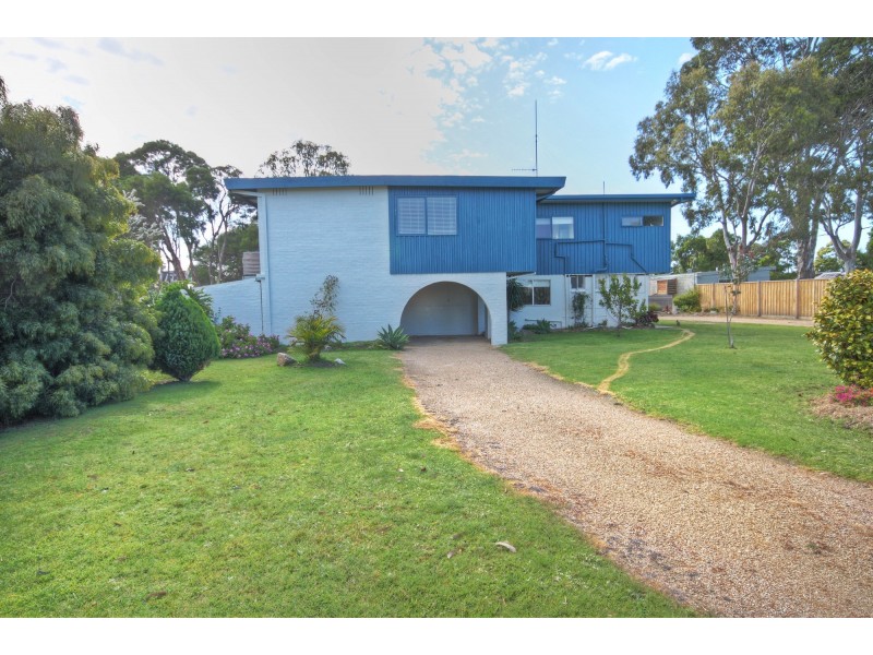 18 Mitchell St, Paynesville VIC 3880