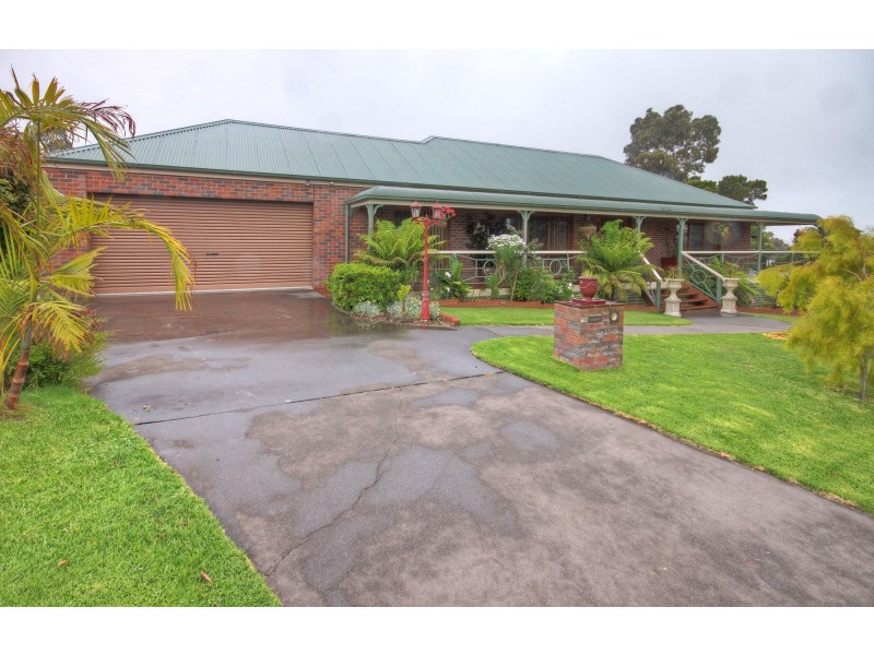 2 Sheerwater Tce, Paynesville VIC 3880