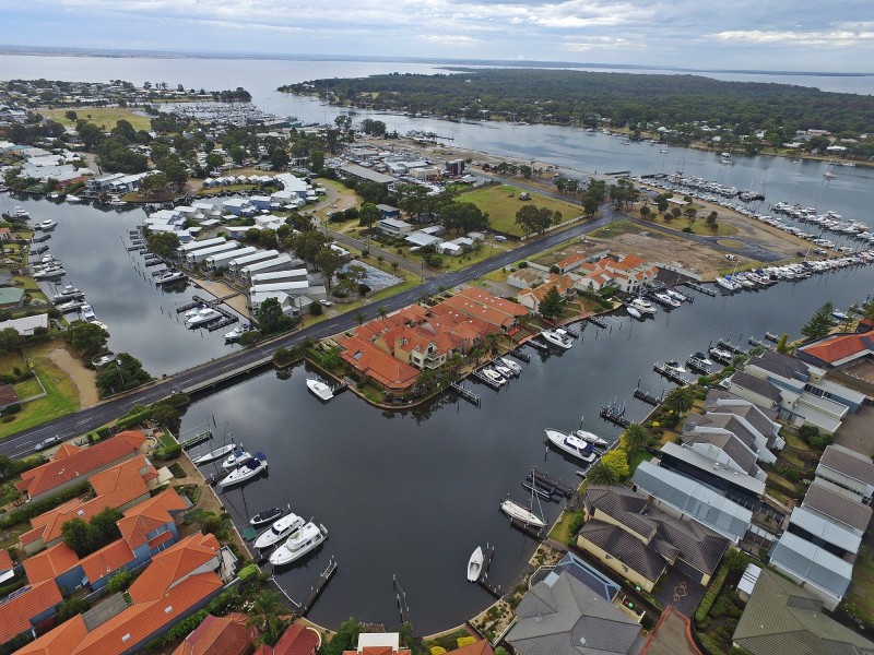 17 King St, Paynesville VIC 3880