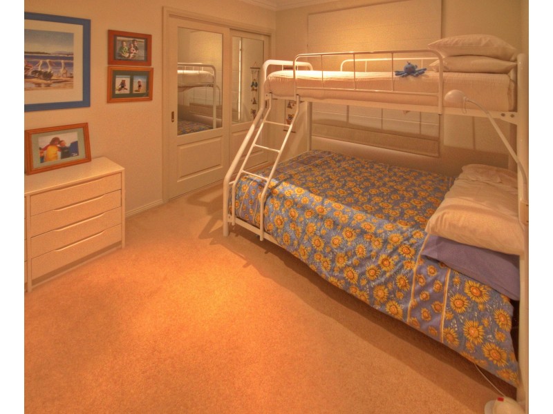 17 King St, Paynesville VIC 3880