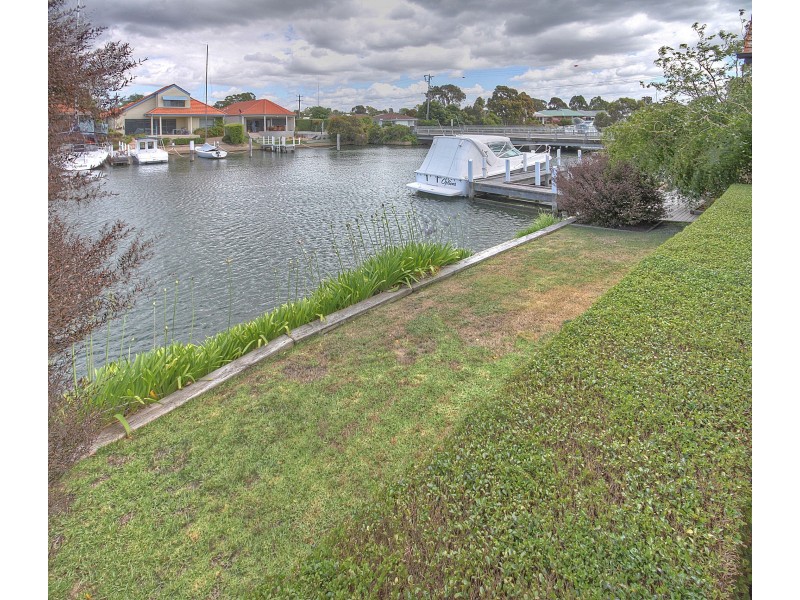 17 King St, Paynesville VIC 3880