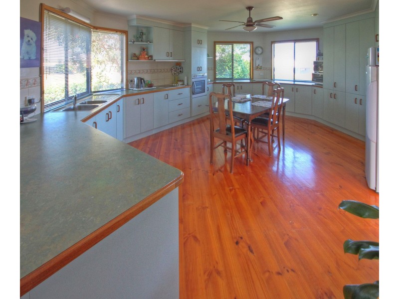 2 Driftwood Ct, Newlands Arm VIC 3875