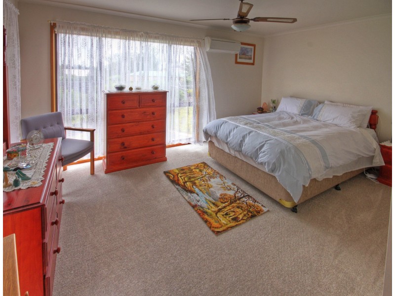 2 Driftwood Ct, Newlands Arm VIC 3875