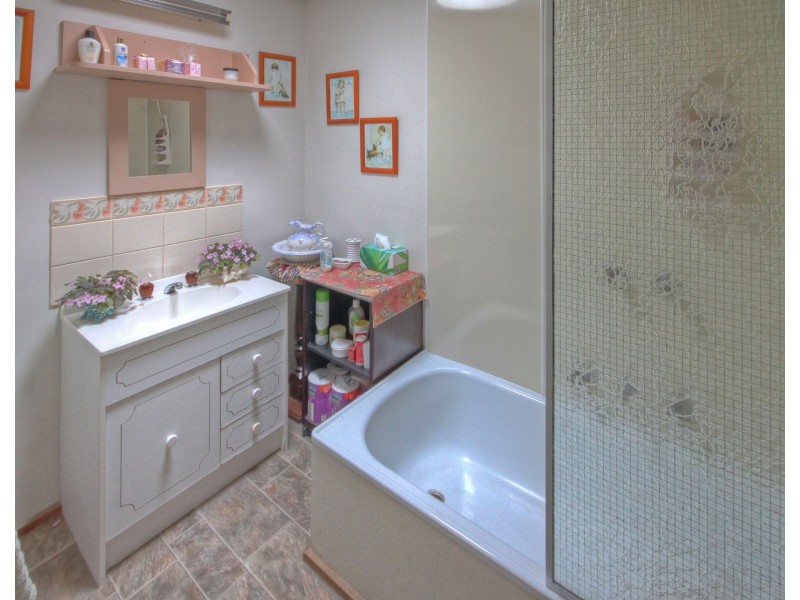 2 Driftwood Ct, Newlands Arm VIC 3875