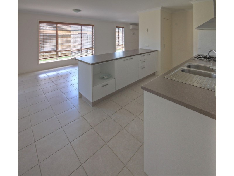 18 Coast Ave, Paynesville VIC 3880