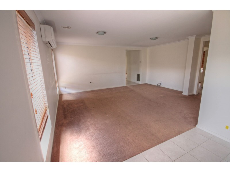 18 Coast Ave, Paynesville VIC 3880