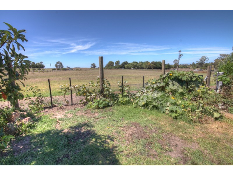 4 Bankin Ct, East Bairnsdale VIC 3875