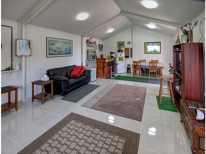 17 The Grange, Paynesville VIC 3880