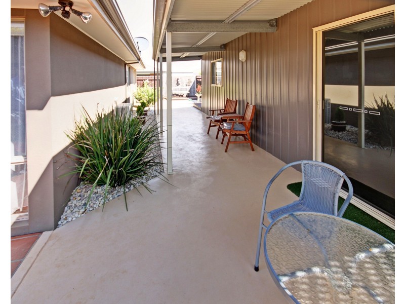 17 The Grange, Paynesville VIC 3880