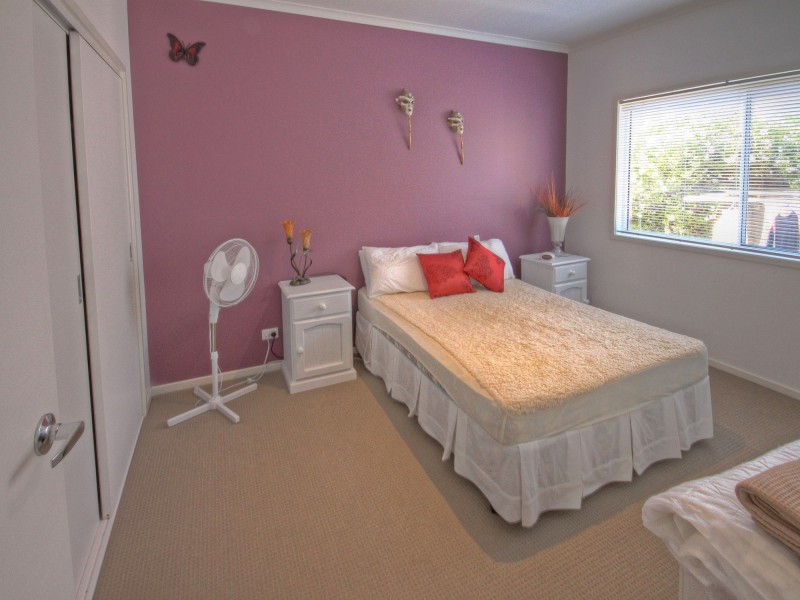 30 Eagle Bay Tce, Eagle Point VIC 3878