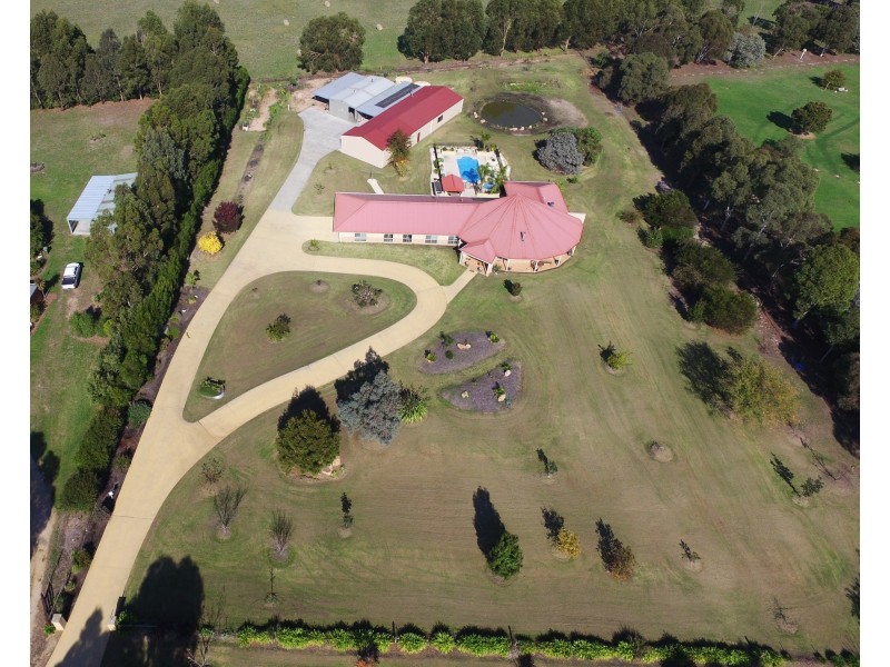 45 Boyd Ct, Eagle Point VIC 3878