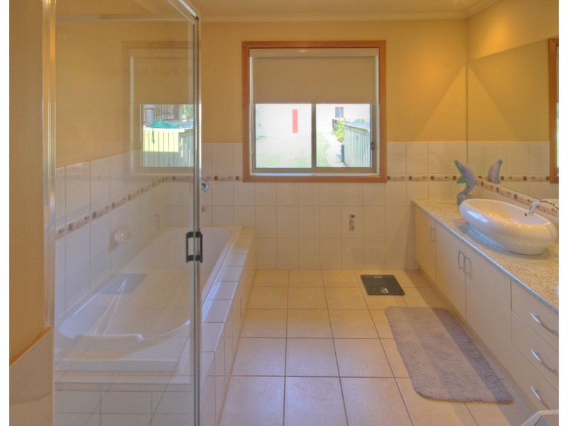 45 Boyd Ct, Eagle Point VIC 3878