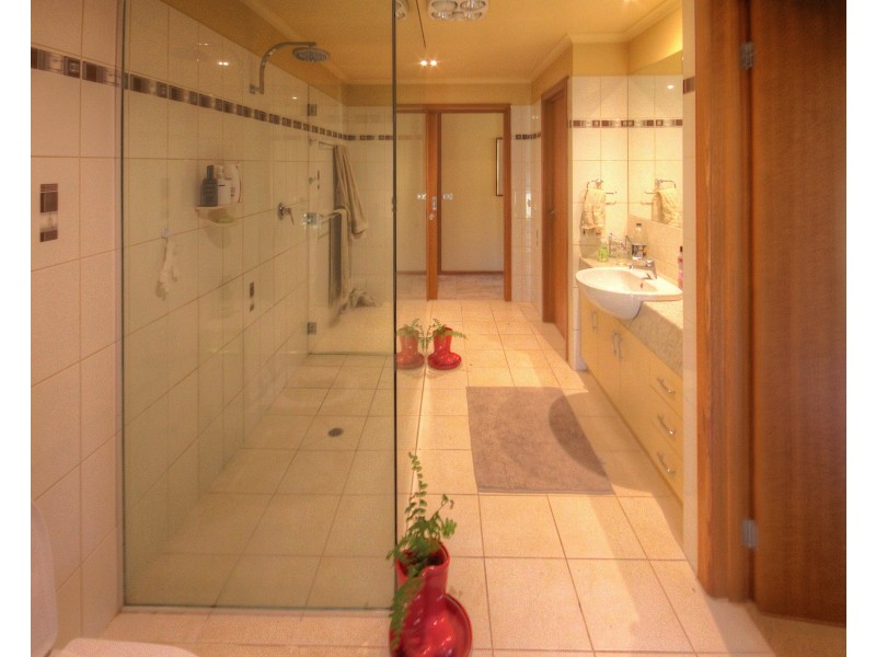 45 Boyd Ct, Eagle Point VIC 3878