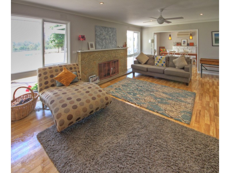 55 Clifton West Rd, Wy Yung VIC 3875