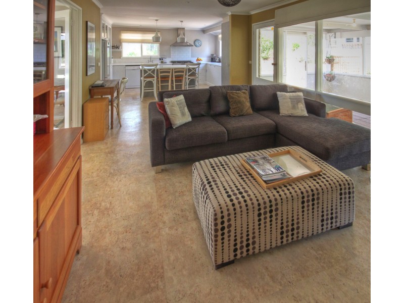 55 Clifton West Rd, Wy Yung VIC 3875