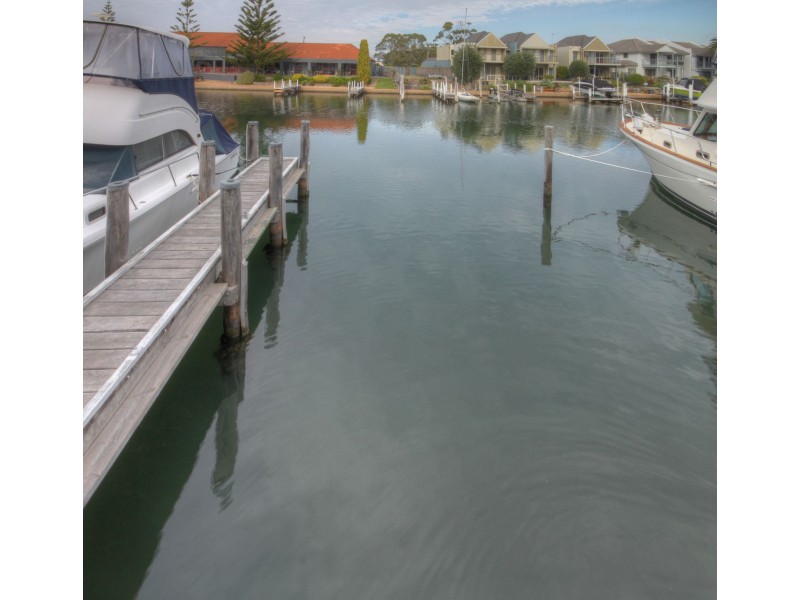 2/7 King, Paynesville VIC 3880