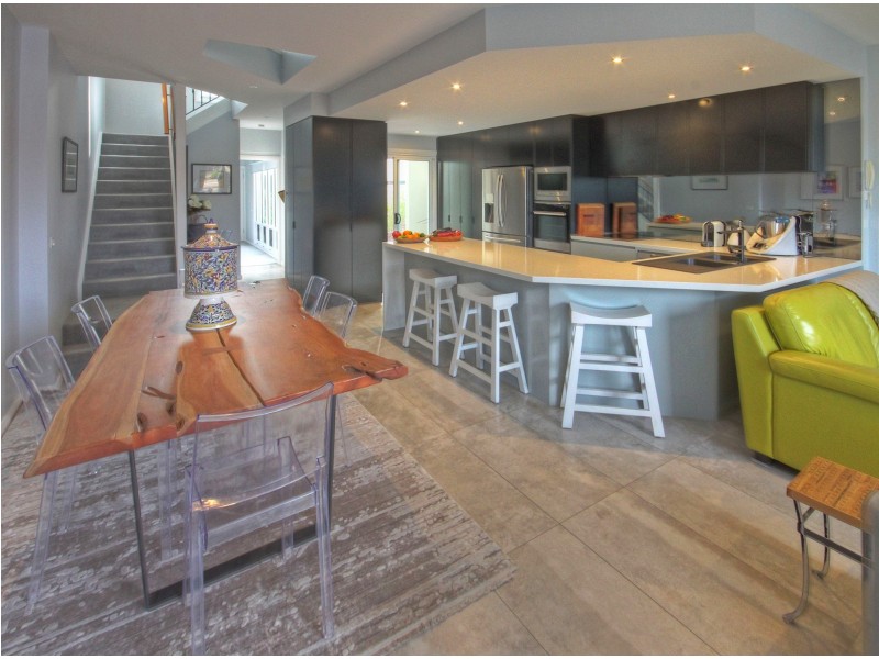 2/7 King, Paynesville VIC 3880