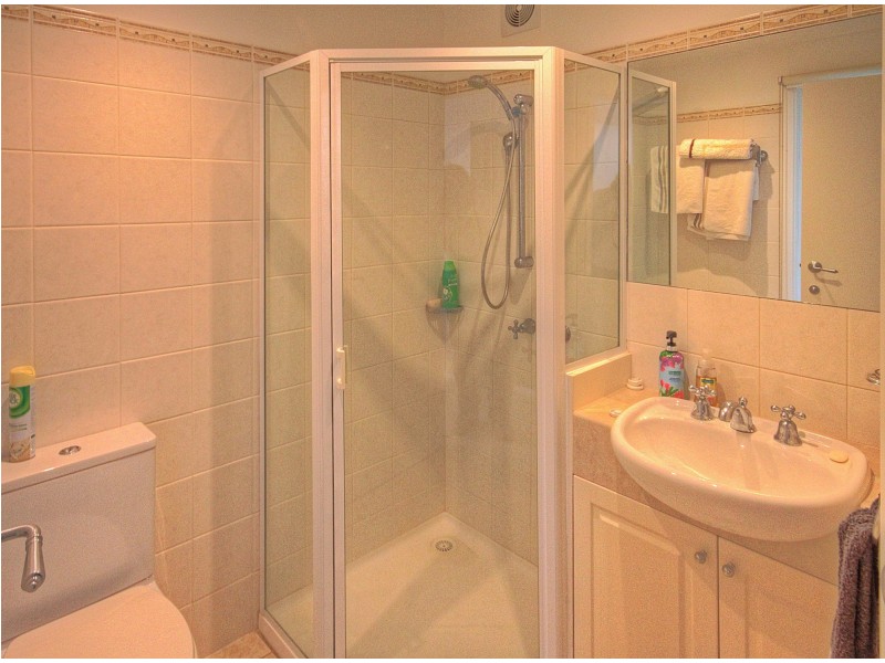 2/7 King, Paynesville VIC 3880