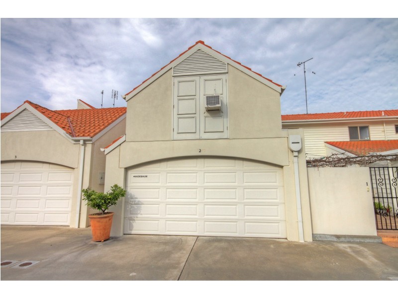 2/7 King, Paynesville VIC 3880