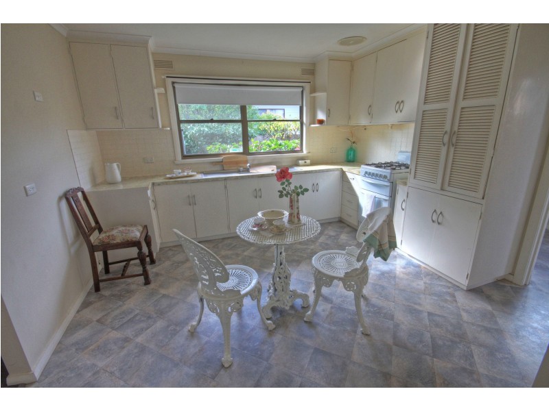 12 Vaughan St, Paynesville VIC 3880