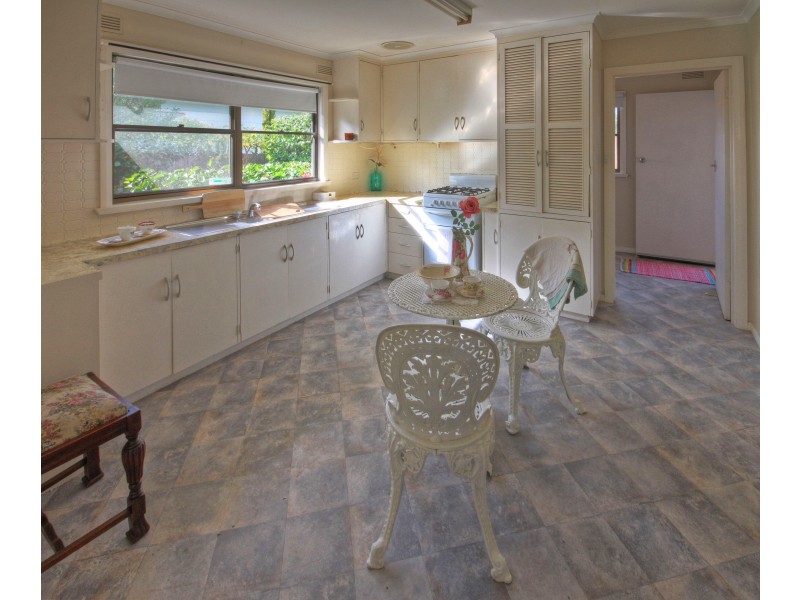 12 Vaughan St, Paynesville VIC 3880