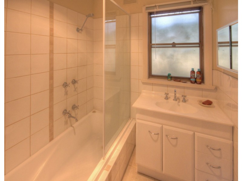 12 Vaughan St, Paynesville VIC 3880