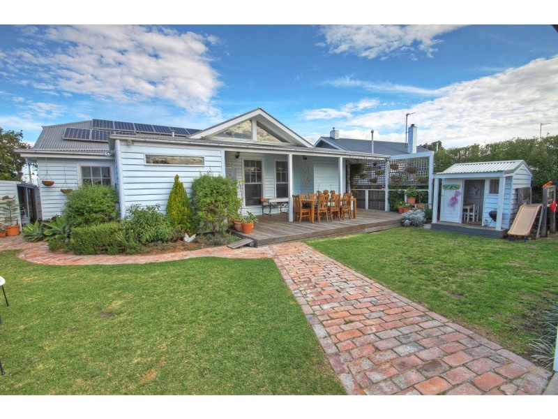 2 Anderson St, Bairnsdale VIC 3875