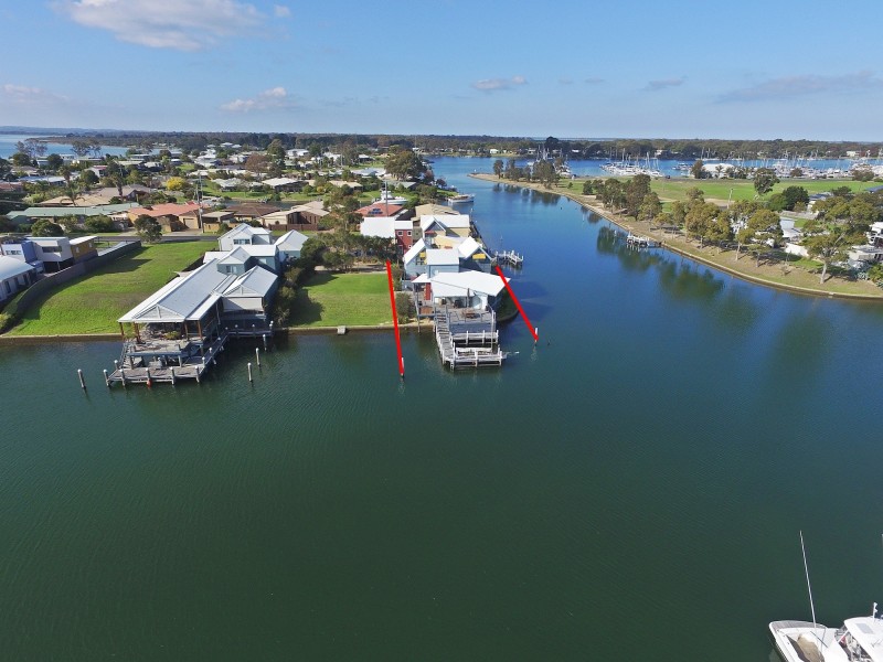 8 Fort King Pl, Paynesville VIC 3880