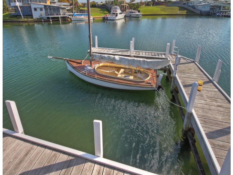 8 Fort King Pl, Paynesville VIC 3880