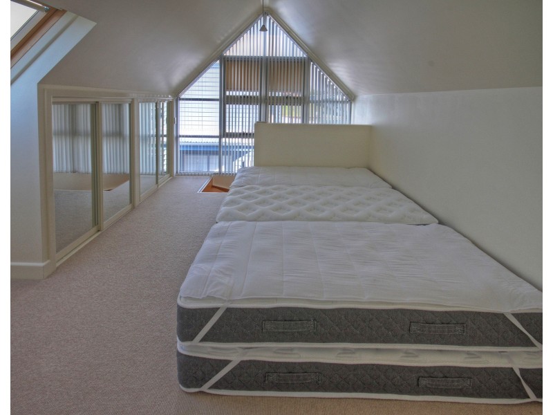 8 Fort King Pl, Paynesville VIC 3880